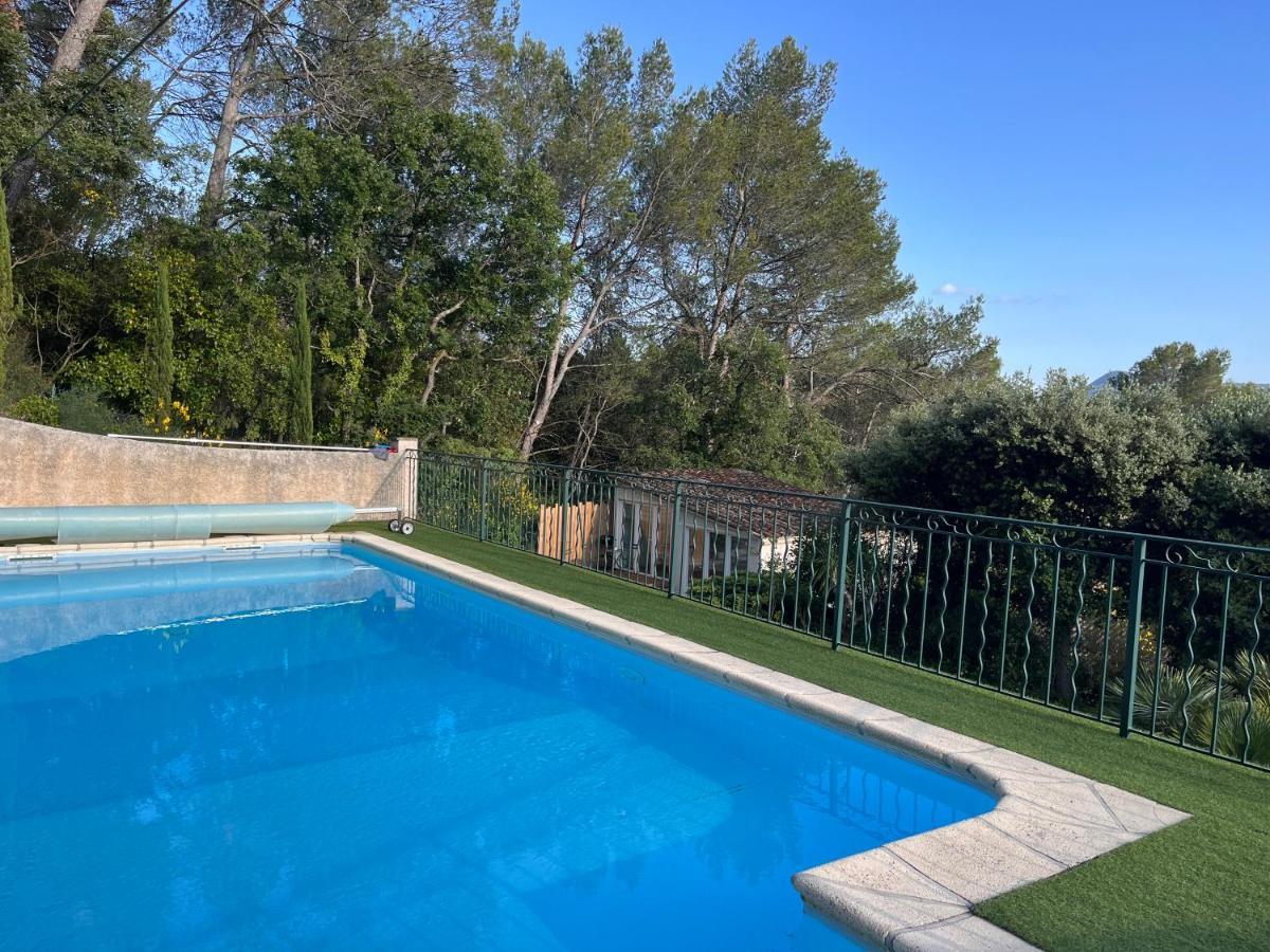 Villa Chez So And Lo à Garéoult Extérieur photo